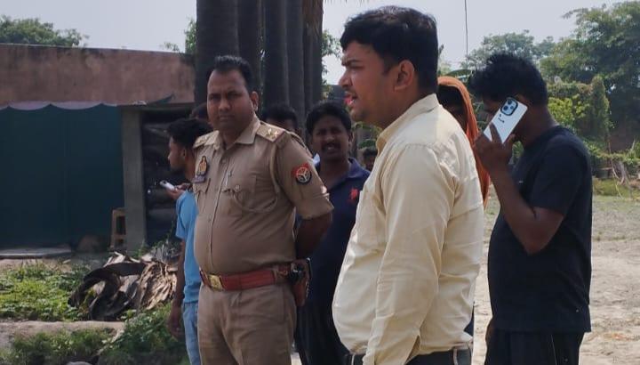 तमकुहीराज : अवैध मिट्टी खनन पर खनन विभाग और पुलिस का चला संयुक्त चाबुक ! जेसीबी मशीन के साथ मिट्टी लदा…ट्रेक्टर और ट्राली बरामद 