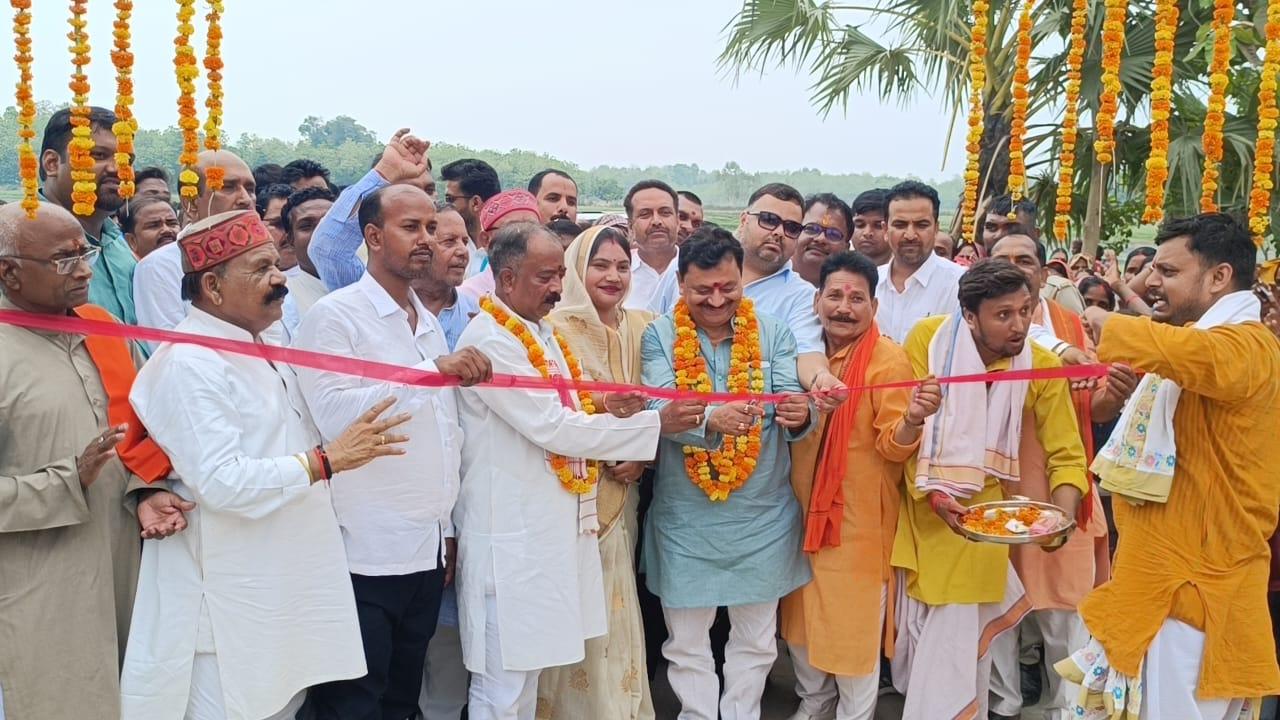 सांसद ने किया मुक्तिधाम का लोकार्पण