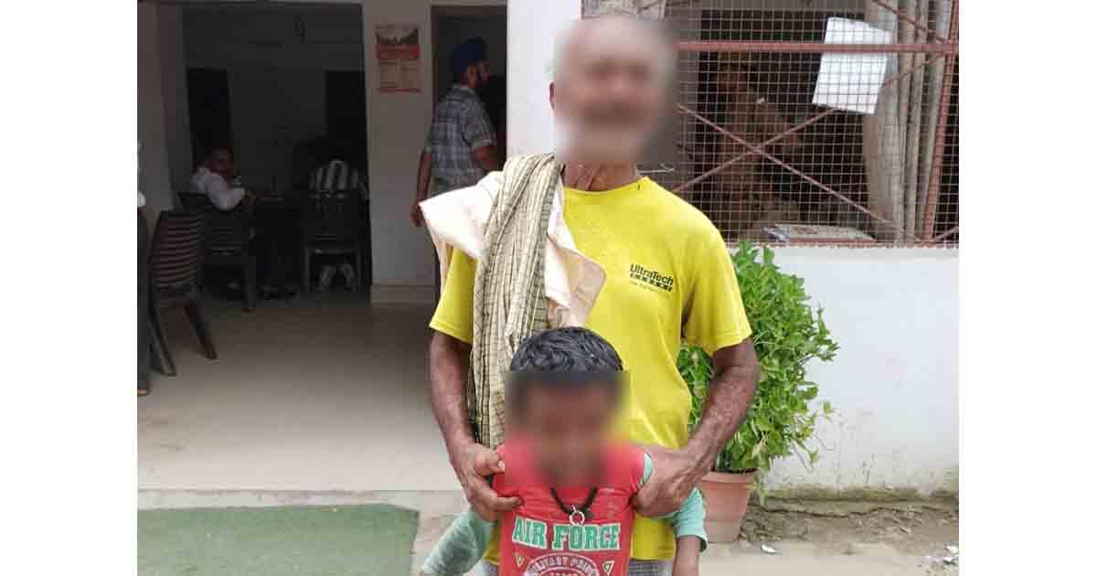 गुमशुदा बच्चे को परिजनों को सुपुर्द करने में पुलिस की भूमिका रही सराहनीय
