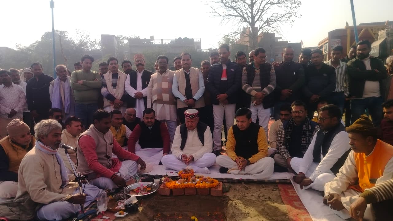 हेतिमपुर में 23.78 करोड़ की लागत से बनेगा नया पुल, कृषि मंत्री व सांसद शशांक मणि त्रिपाठी ने किया भूमि पूजन