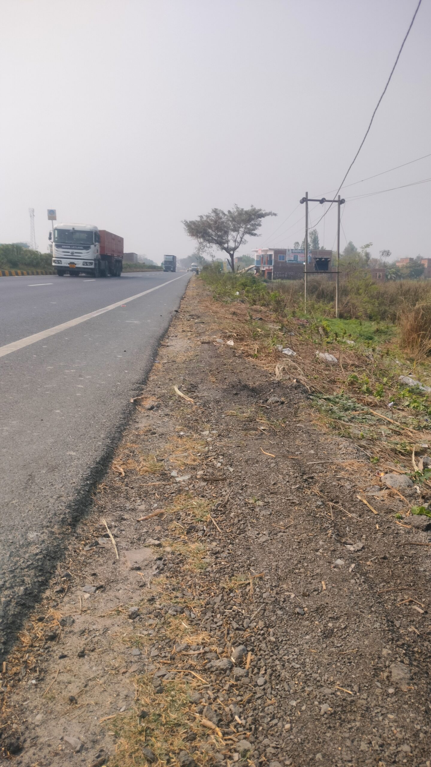 कुशीनगर : एनएच-27 में ‘सोल्डर घोटाला’! काग़ज़ों में डेढ़ मीटर, ज़मीन पर शून्य — परियोजना निदेशक कार्यालय पर भ्रष्टाचार के गंभीर आरोप