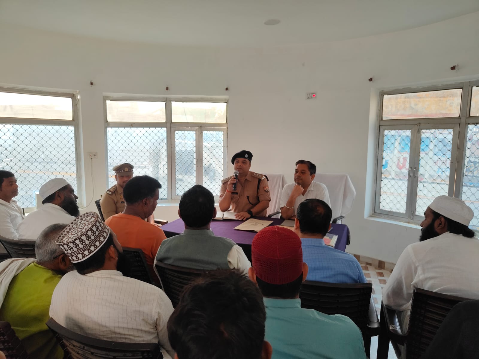 आगामी त्यौहारों को लेकर पीस कमेंटी की बैठक सम्पन्न 