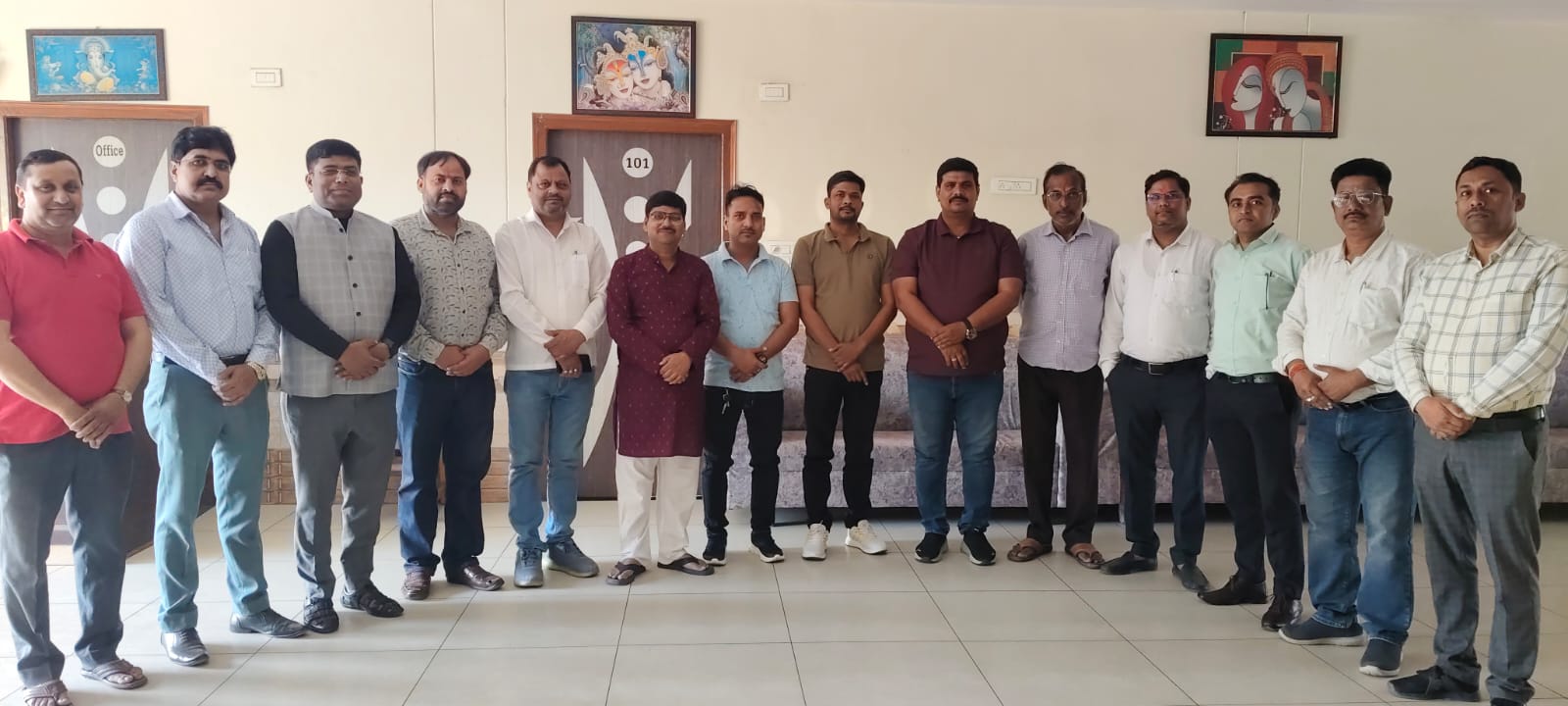 नवरात्रि के चौथे दिन रोटरी क्लब कुशीनगर द्वारा फलाहार का आयोजन-