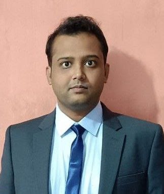 पत्रकार रविन्द्र तिवारी के पुत्र विनय बने असिस्टेंट कमिश्नर, जिले का मान बढ़ाया