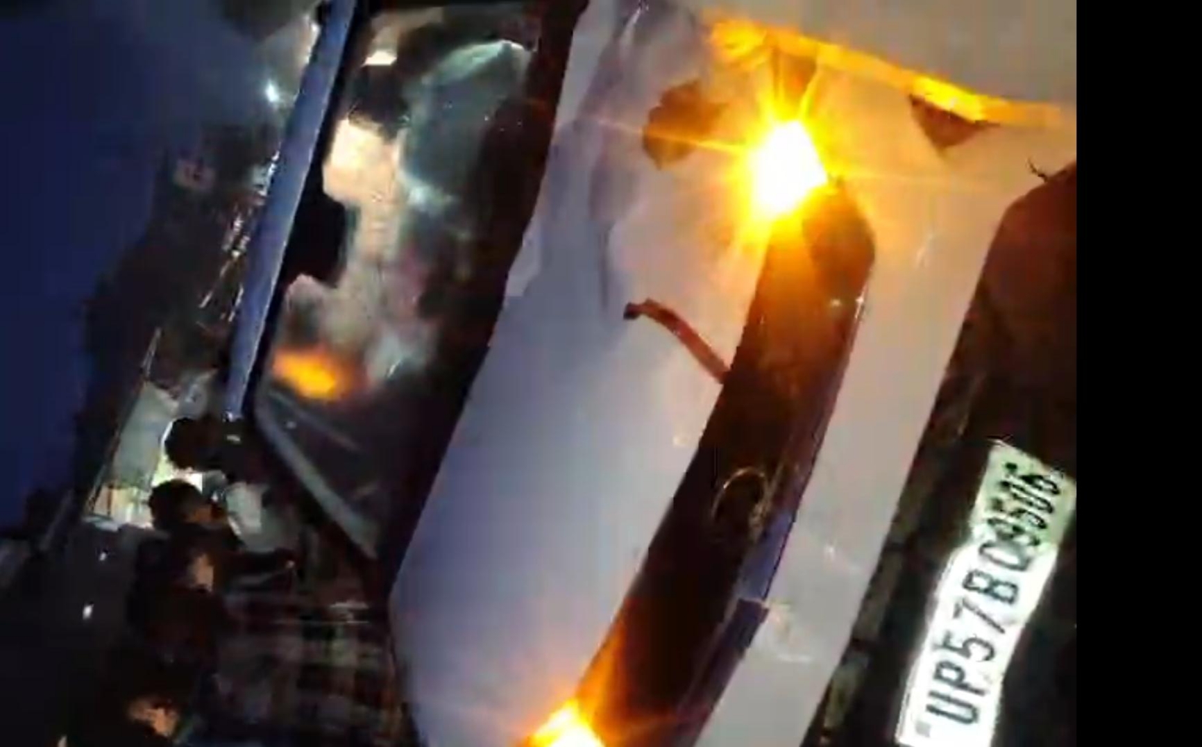 खड्डा: कार सवारों ने नहर सड़क पर 8 राहगीरों को रौंदा, आधा दर्जन जिला अस्पताल रेफर