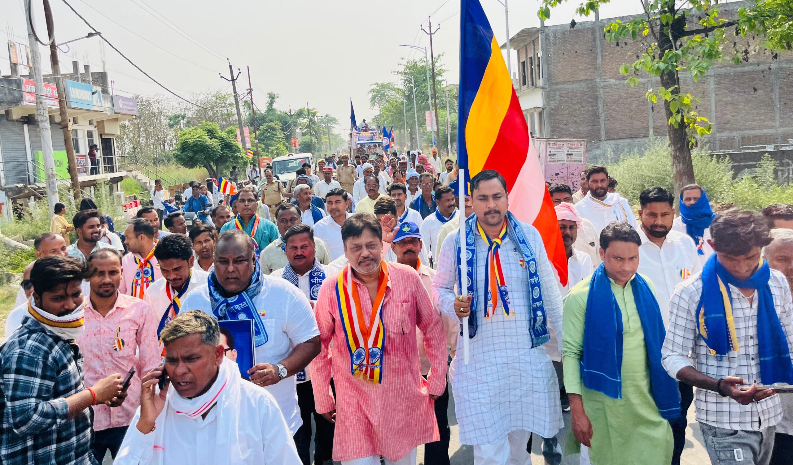 भव्य शोभायात्रा निकालकर मनाई बाबा साहेब की जयंती, जय भीम के नारों से गुंजा शहर