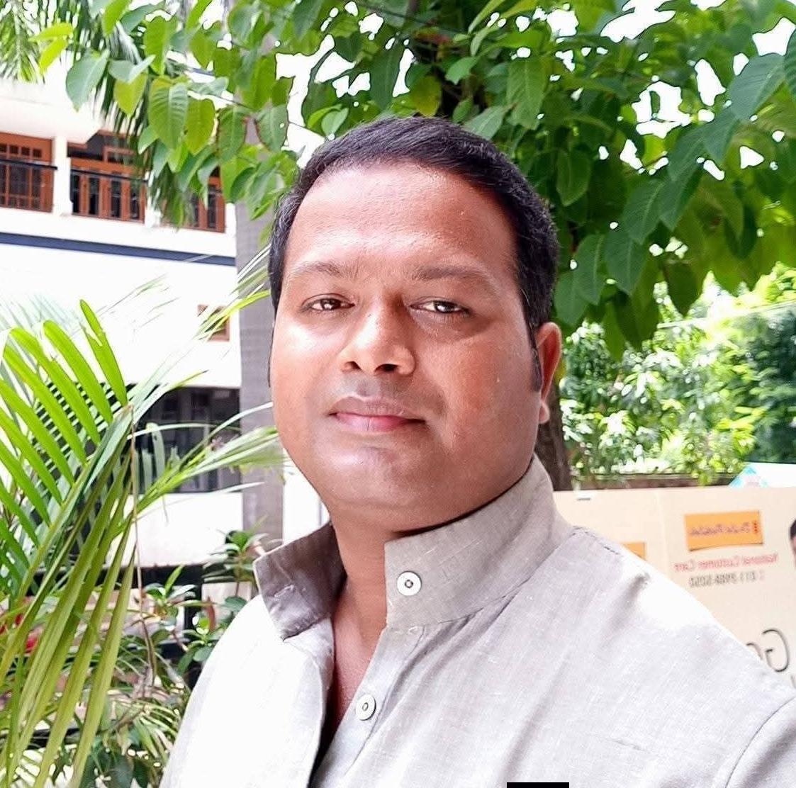 बिहार स्कूल जाते समय सड़क हादसे में शिक्षक की मौत