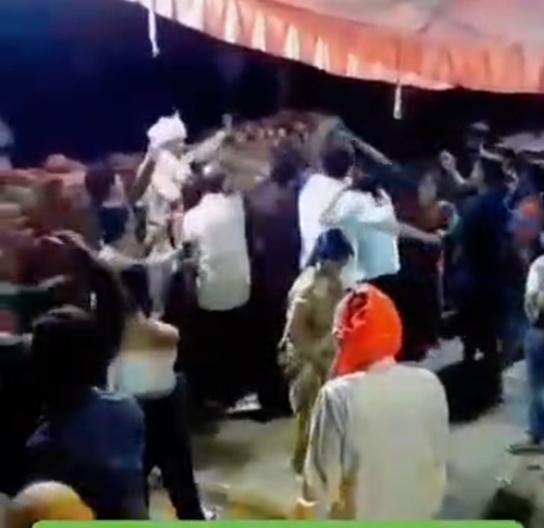 जयमाल से पहले जंग! शादी तोड़ने की बात पर भड़की बारात, दूल्हे समेत चार की धुनाई