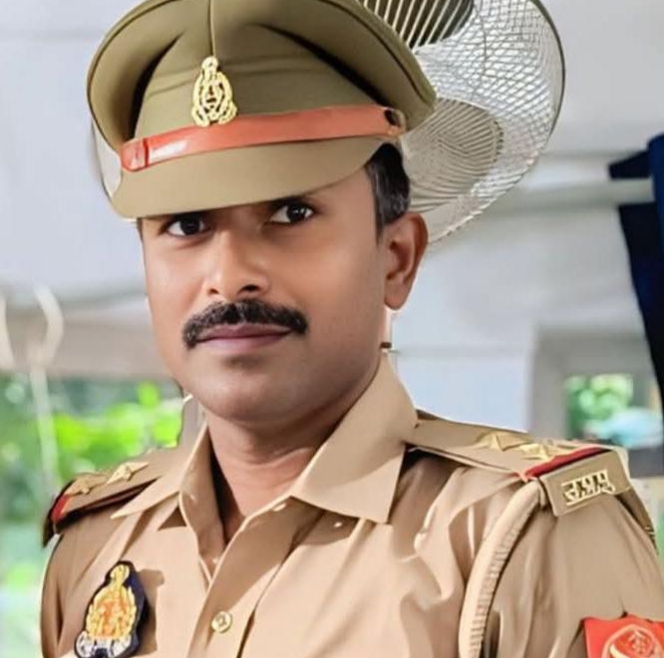 “अपराधियों में बढ़ी बेचैनी, चौरा खास को मिले नए थानाध्यक्ष: दिनेश कुमार ने संभाला कार्यभार”