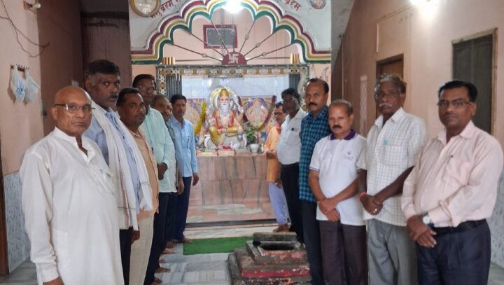 विश्वकर्मा मंदिर व धर्मशाला सेवा संस्थान के संस्थापक के निधन पर आयोजित हुआ शोक सभा