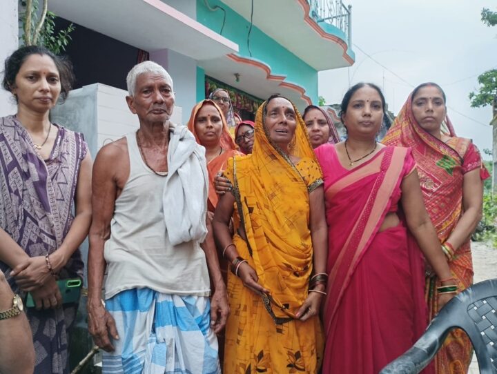 नेपाल कमाने गए युवकों का संपर्क टूटने पर परेशान हो रहे परिजन 