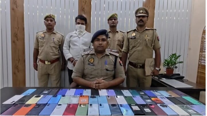 पिट्ठू बैग में छिपा था ‘मोबाइल का खजाना’! चेकिंग में खुली पोल, 20 लाख के 60 चोरी के मोबाइल के साथ अंतरप्रांतीय आरोपी गिरफ्तार
