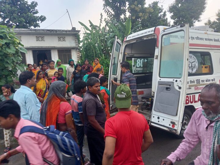 अचानक गिरी आकाशीय बिजली, युवती झुलस कर घायल