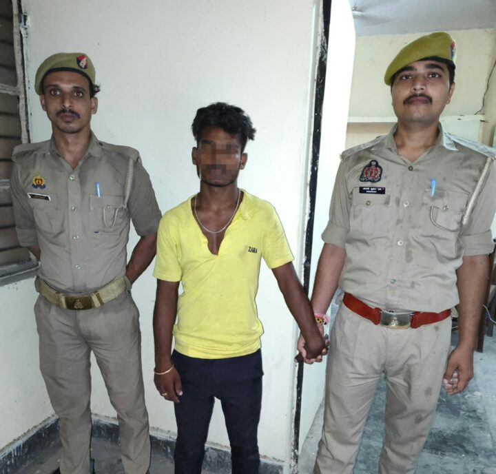 अपहरण के मामले में फरार चल रहा आरोपी पुलिस के हत्थे चढ़ा, हाटा पुलिस को मिली सफलता