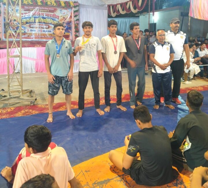 विशाल यादव ने जीती फ्रीस्टाइल कुश्ती, SGFI के लिए चयनित