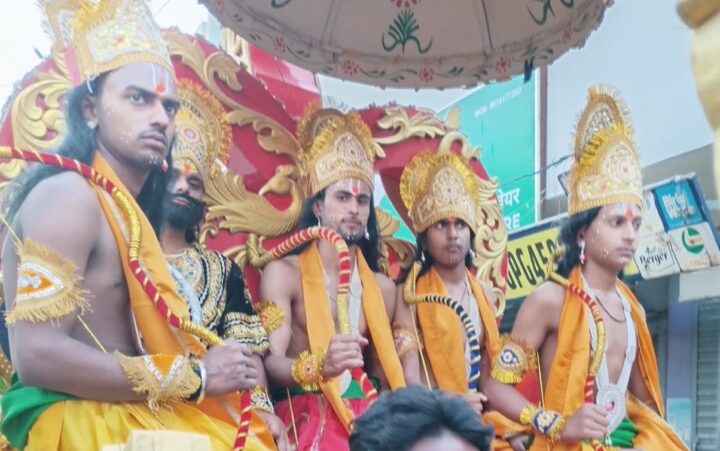 श्रीराम की झाकीं निकाल कर विशाल दंगल सहित दशहरा के मेले का हुआ आगाज